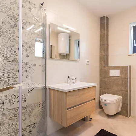 Apartman Pješčana Uvala