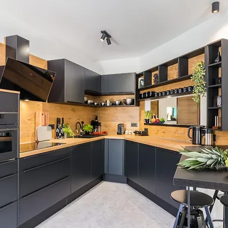 Pješčana Uvala Apartman *