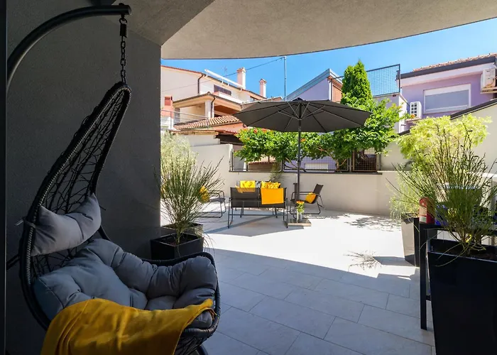 Pješčana Uvala Apartman *
