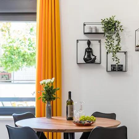 Pjescana Uvala * Pjescana Uvala