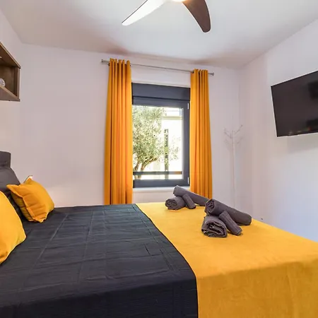 Apartment Pjescana Uvala