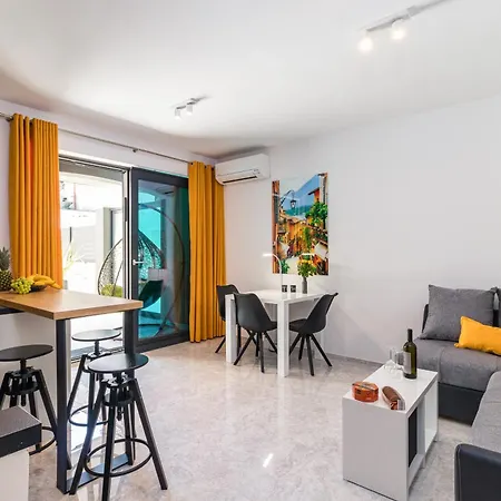 Appartement Pjescana Uvala